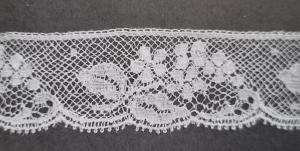 French Lace Edging - 23mm White (L633)